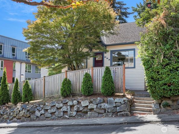 651 W Bertona Street, Seattle WA 98119