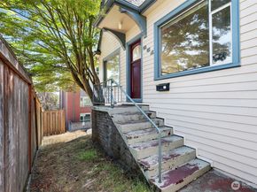 651 W Bertona Street, Seattle WA 98119