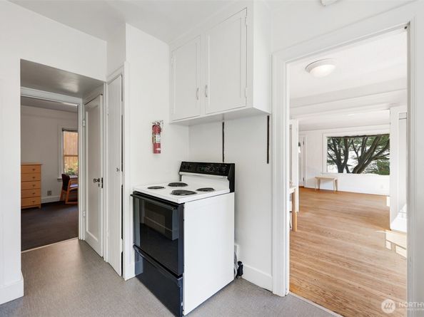 651 W Bertona Street, Seattle WA 98119