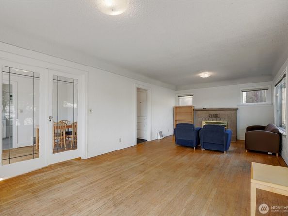651 W Bertona Street, Seattle WA 98119