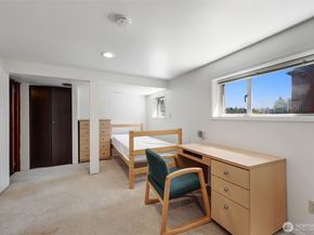 651 W Bertona Street, Seattle WA 98119