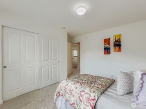 10630 221st Lane NE 204, Redmond WA 98053
