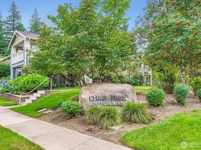 10630 221st Lane NE 204, Redmond WA 98053