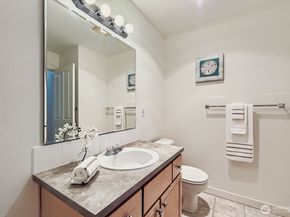 10630 221st Lane NE 204, Redmond WA 98053