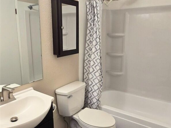 3435 Auburn Way S 15, Auburn WA 98092