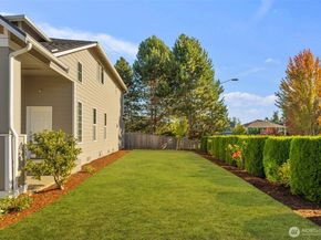 6203 NE 4th Circle, Renton WA 98059