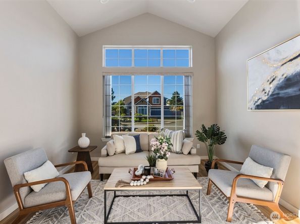 6203 NE 4th Circle, Renton WA 98059