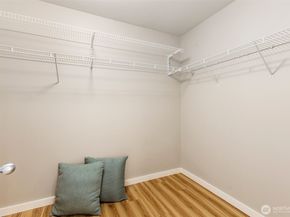 6203 NE 4th Circle, Renton WA 98059