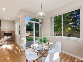 6203 NE 4th Circle, Renton WA 98059