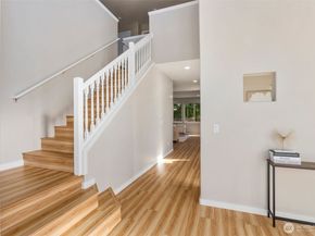 6203 NE 4th Circle, Renton WA 98059