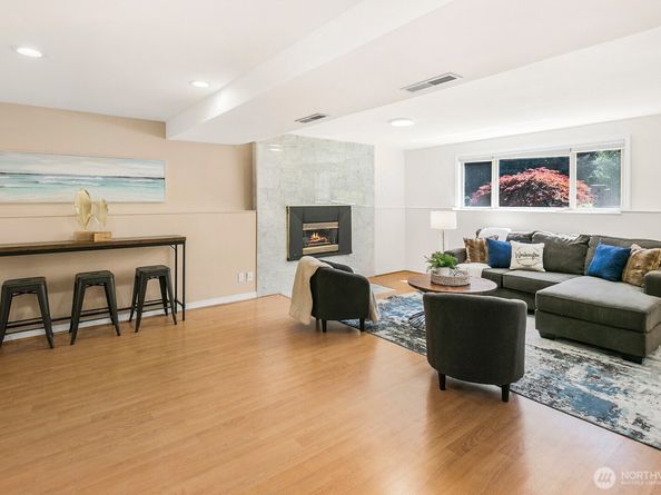 15638 SE 24th Street, Bellevue WA 98008