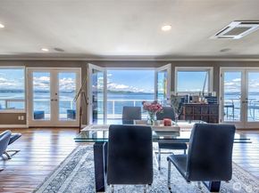 10879 Point Vashon Drive SW, Vashon WA 98070
