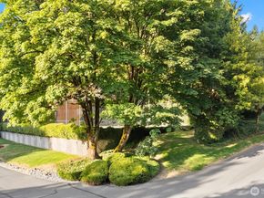 3216 142nd Place NE, Bellevue WA 98007