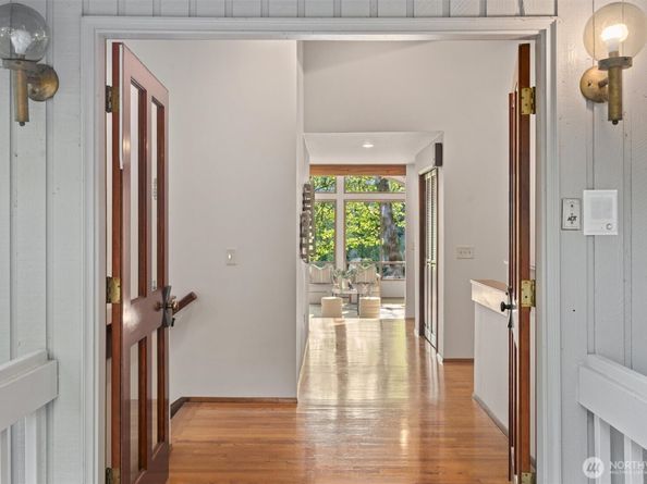 3216 142nd Place NE, Bellevue WA 98007