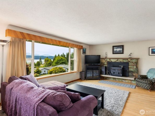 22894 Carmella Road NW, Poulsbo WA 98370