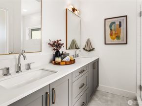 2618 E Roy Street, Seattle WA 98112