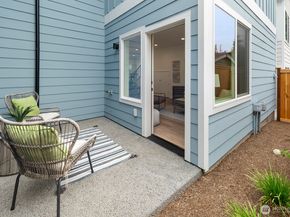 9218 4th Avenue NW, Seattle WA 98117
