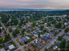 9218 4th Avenue NW, Seattle WA 98117
