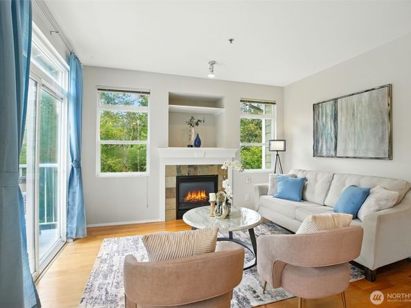 723 241st Lane SE, Sammamish WA 98074