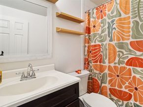 13552 37th Avenue S 7, Tukwila WA 98168