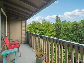 13552 37th Avenue S 7, Tukwila WA 98168