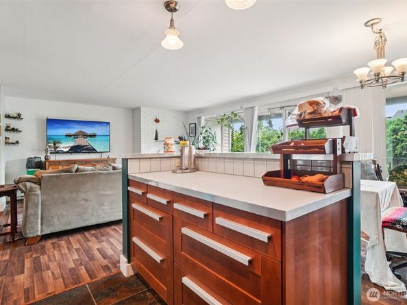 13552 37th Avenue S 7, Tukwila WA 98168