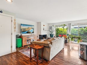 13552 37th Avenue S 7, Tukwila WA 98168