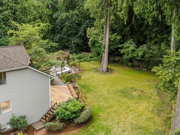 19703 NE 167th Court, Woodinville WA 98077
