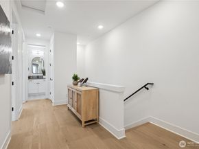 12207 137th Place NE 2606, Redmond WA 98052