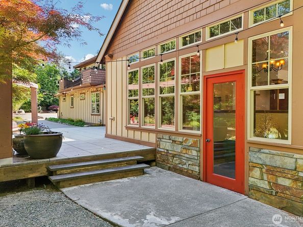 3018 Ilwaco Avenue NE, Renton WA 98059