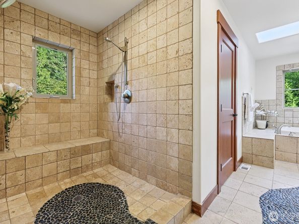 3018 Ilwaco Avenue NE, Renton WA 98059