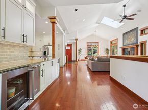 3018 Ilwaco Avenue NE, Renton WA 98059