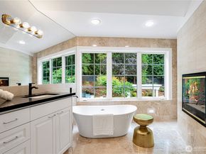 11828 NE 41st Lane, Kirkland WA 98033