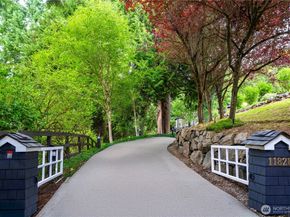 11828 NE 41st Lane, Kirkland WA 98033