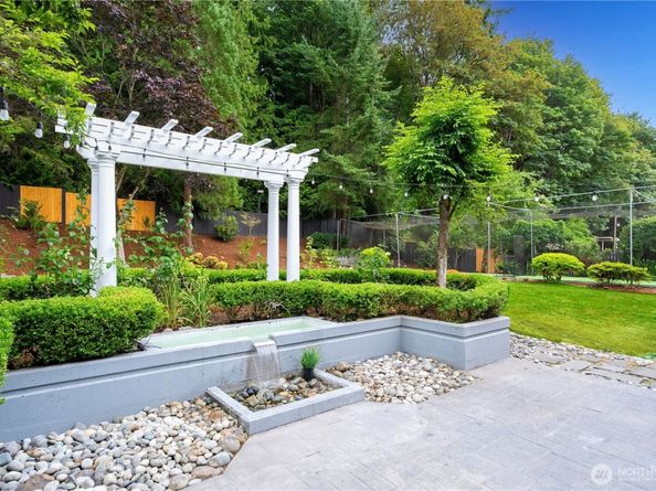 11828 NE 41st Lane, Kirkland WA 98033
