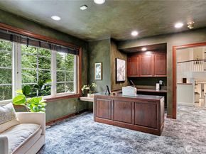 11828 NE 41st Lane, Kirkland WA 98033