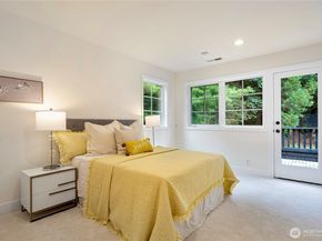 11828 NE 41st Lane, Kirkland WA 98033