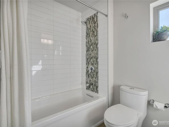 5008 Fauntleroy Way SW B, Seattle WA 98136