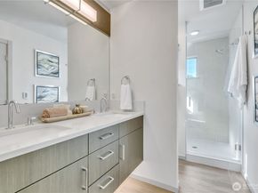 5008 Fauntleroy Way SW B, Seattle WA 98136