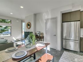 5008 Fauntleroy Way SW B, Seattle WA 98136