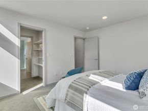 5008 Fauntleroy Way SW B, Seattle WA 98136