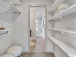 5008 Fauntleroy Way SW B, Seattle WA 98136