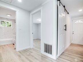 21136 33rd Ave S, SeaTac WA 98198