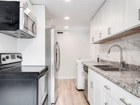 21136 33rd Ave S, SeaTac WA 98198