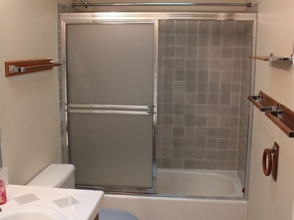 10905 SE 220th Place, Kent WA 98031