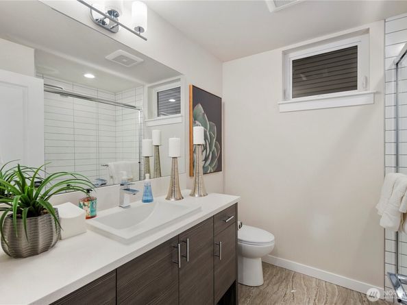 9235 B 16th Avenue SW, Seattle WA 98106