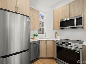 1208 A NW 83rd Street, Seattle WA 98117