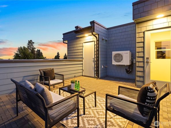 1208 A NW 83rd Street, Seattle WA 98117