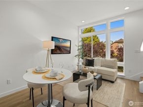 1208 A NW 83rd Street, Seattle WA 98117