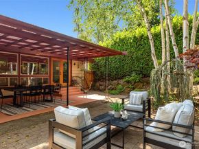 3627 Arapahoe Place W, Seattle WA 98199